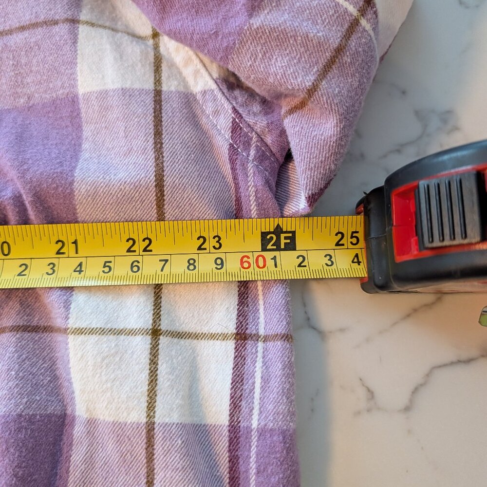 Like new Universal Thread lavender/cream flannel, size L - Picture 6 of 7